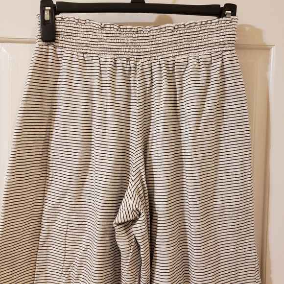 Mustard Seed Size Med. Striped Wide-Leg Pants - Picture 2 of 9